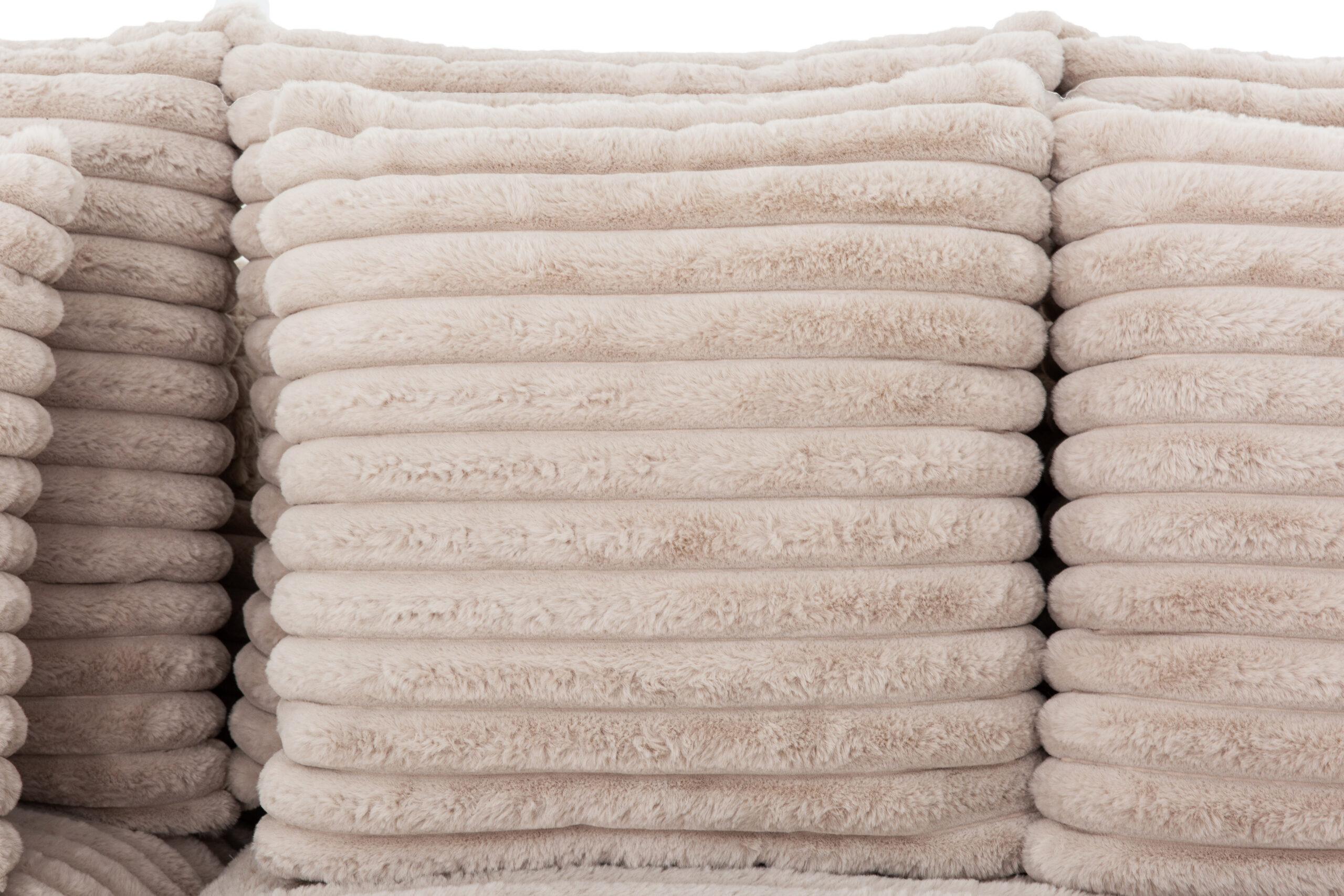 Cuddler Sectional with Reversible Chaise - Image 16