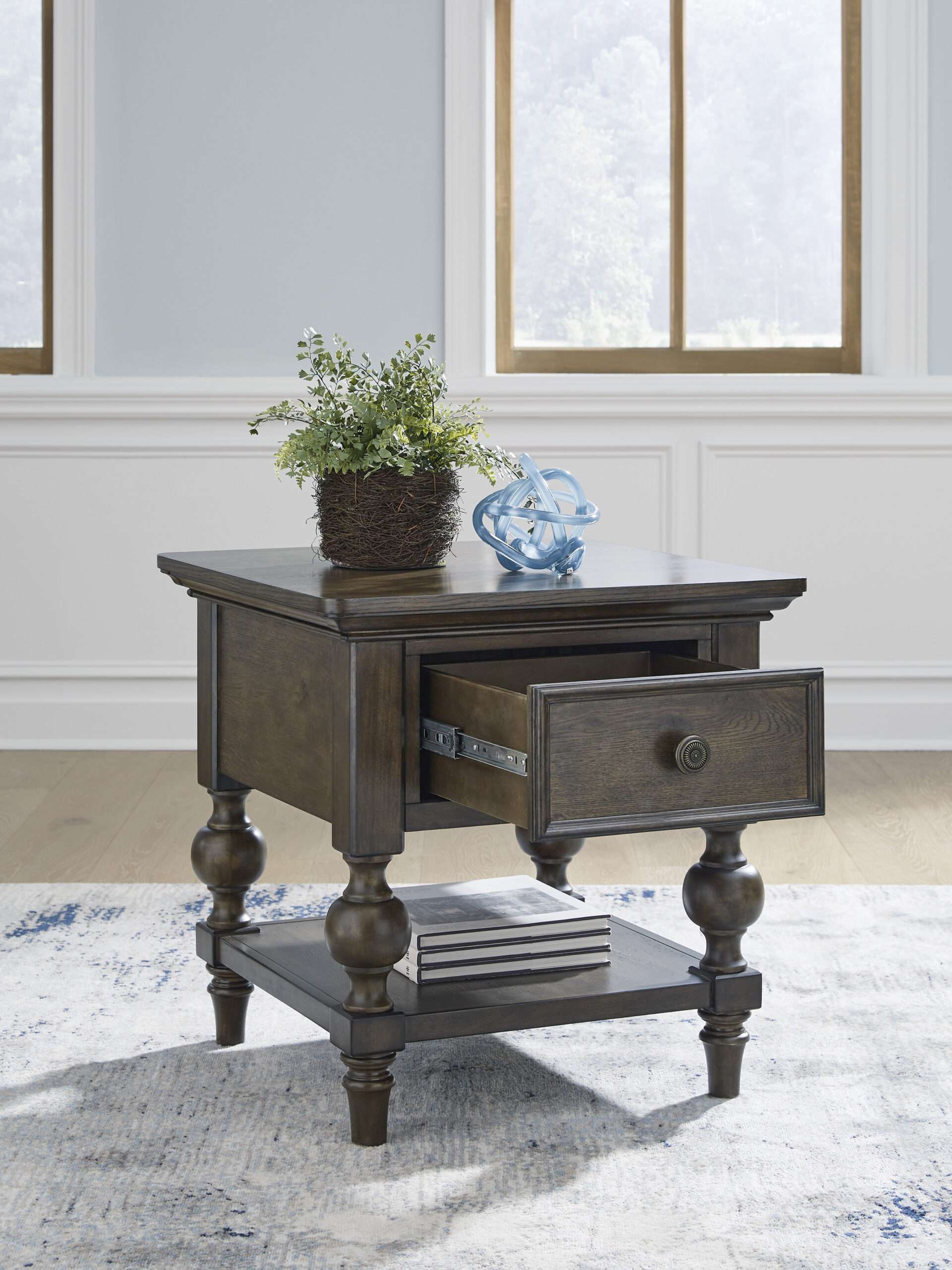 Veramond Square End Table - Image 7
