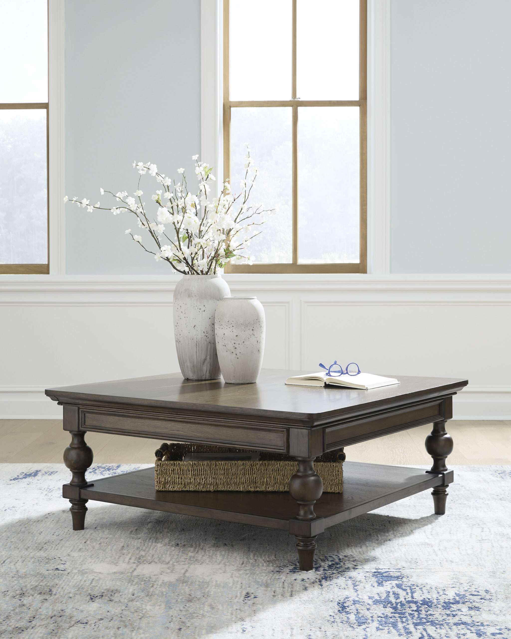 Veramond Coffee Table - Image 5